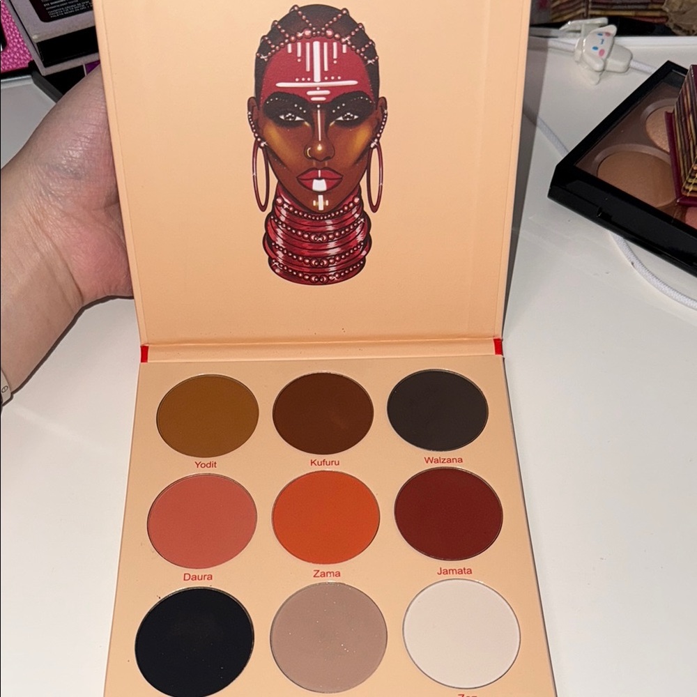 Juvia's Place Eyeshadow Palette - Vibrant Shades